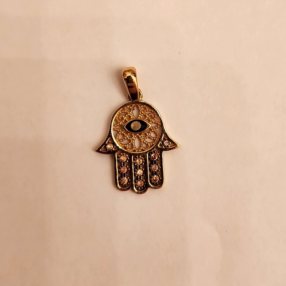 Filigree 14k Gold Hamsa Hand Pendant